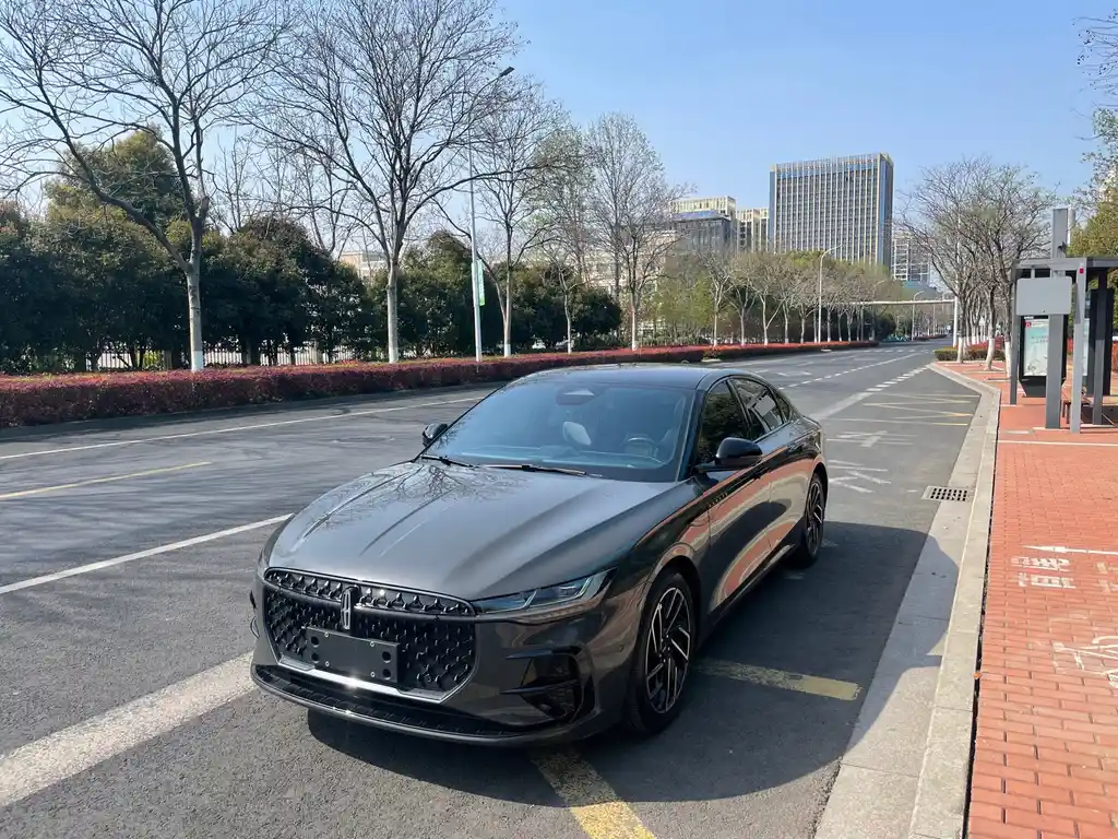 Lincoln Z 2023