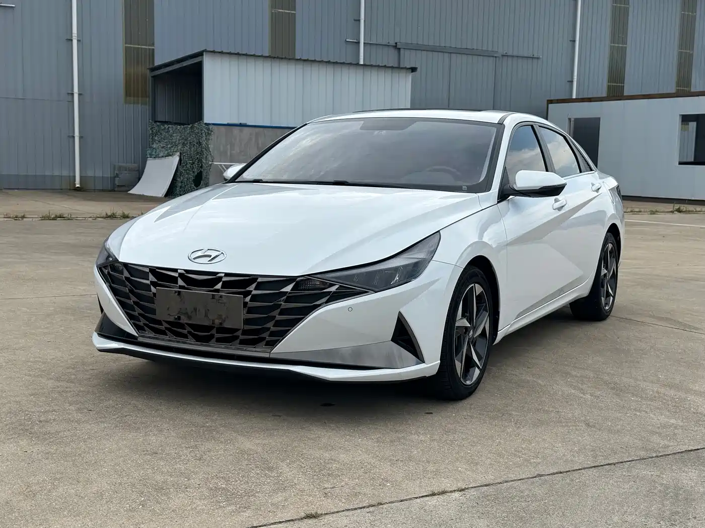 Hyundai Elantra 2023