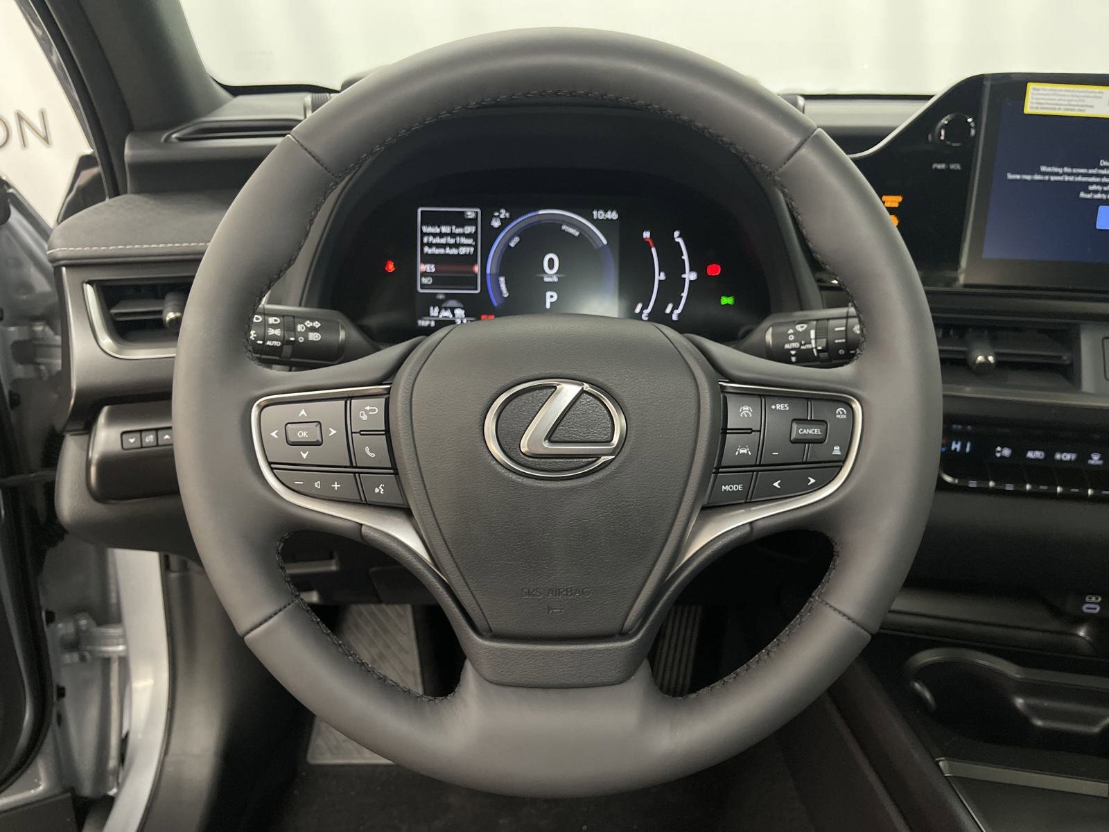 Lexus UX 2025