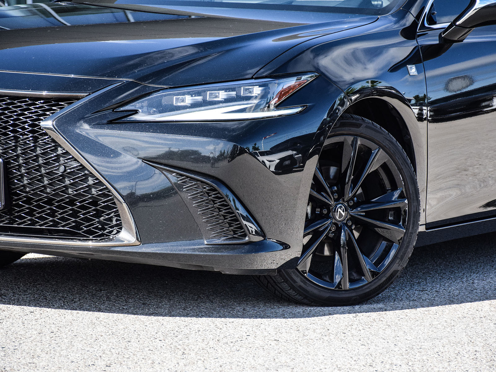 Lexus ES 2024