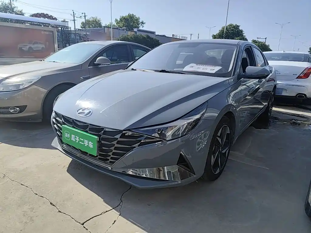 Hyundai Elantra 2021