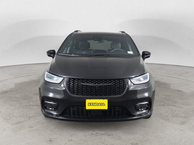 Chrysler Pacifica 2023