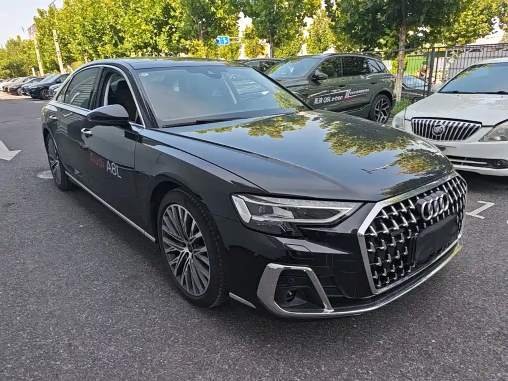 Audi A8 2025