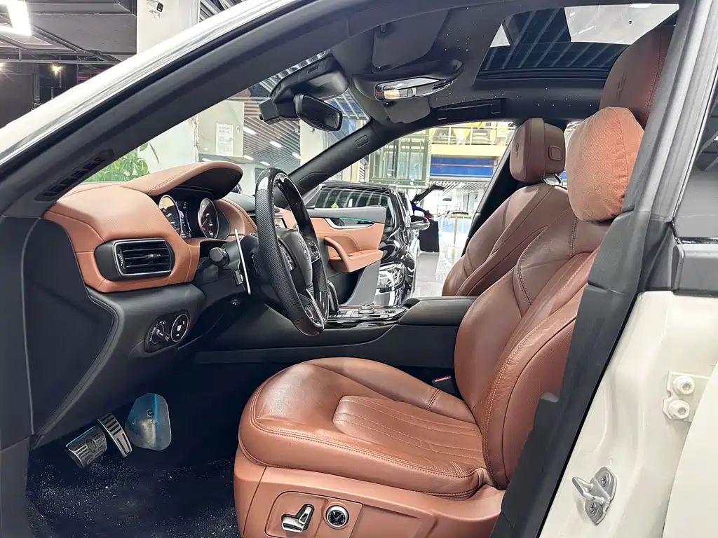 Maserati Levante 2021