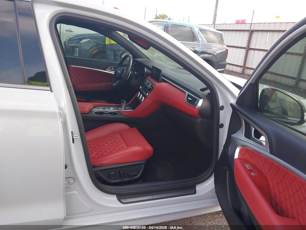 Genesis G70 2023
