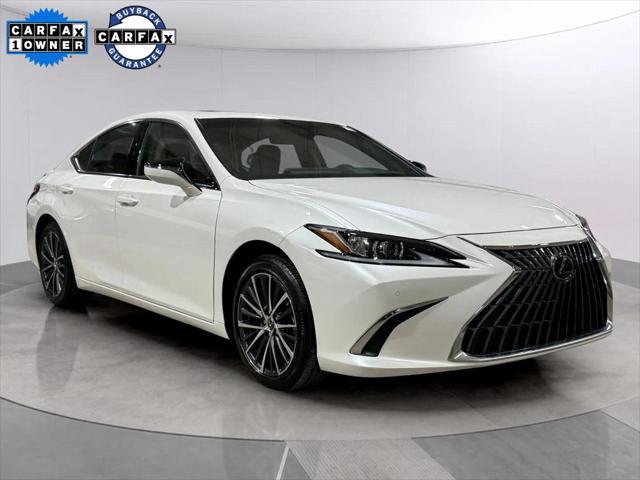 Lexus ES 2023