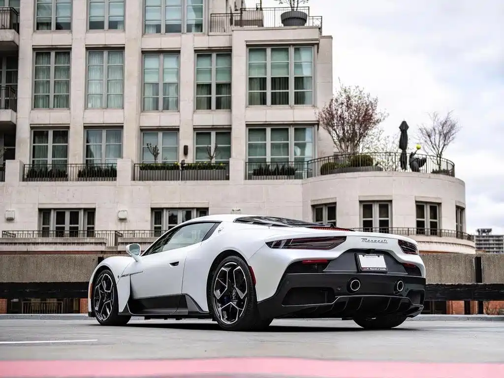 Maserati MC20 2022