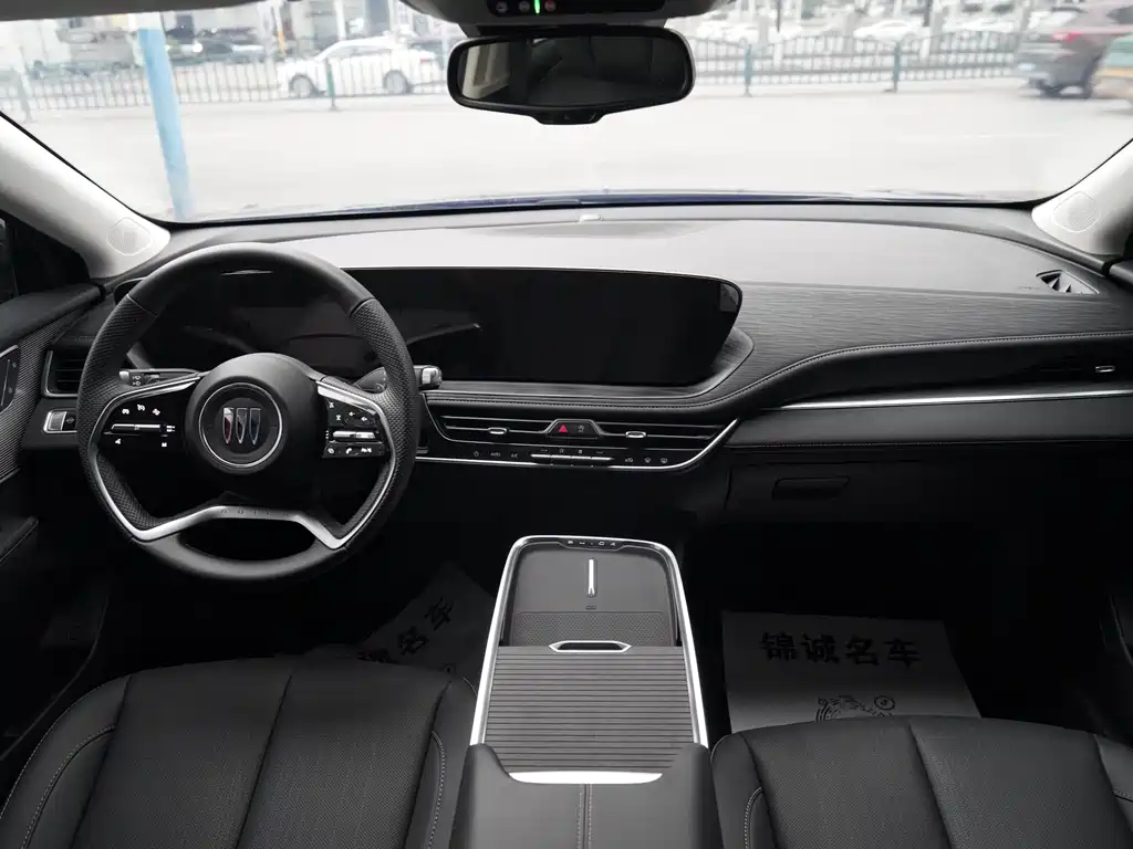 Buick LaCrosse 2025