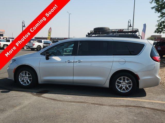 Chrysler Pacifica 2024