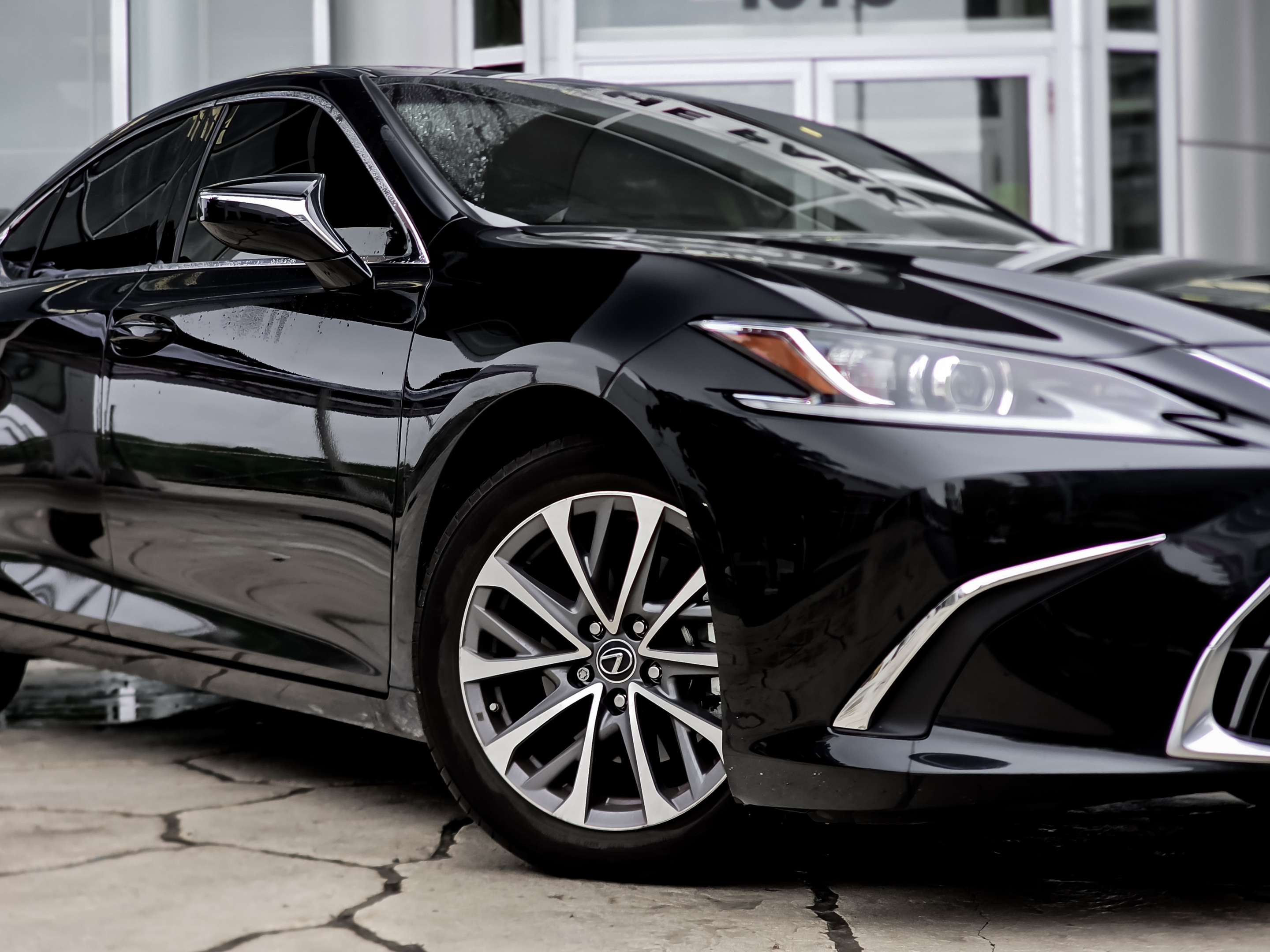 Lexus ES 2025