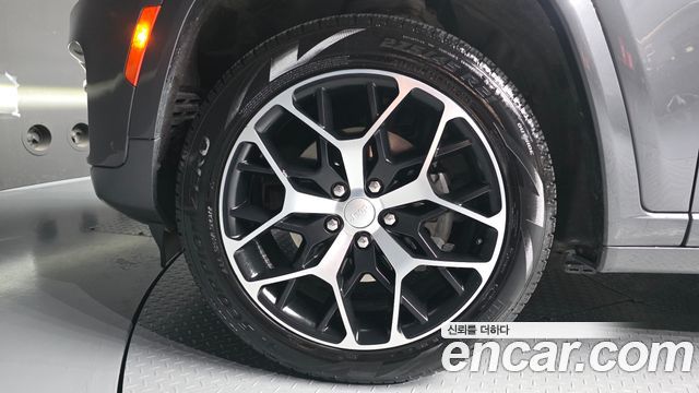 Jeep Cherokee 2023
