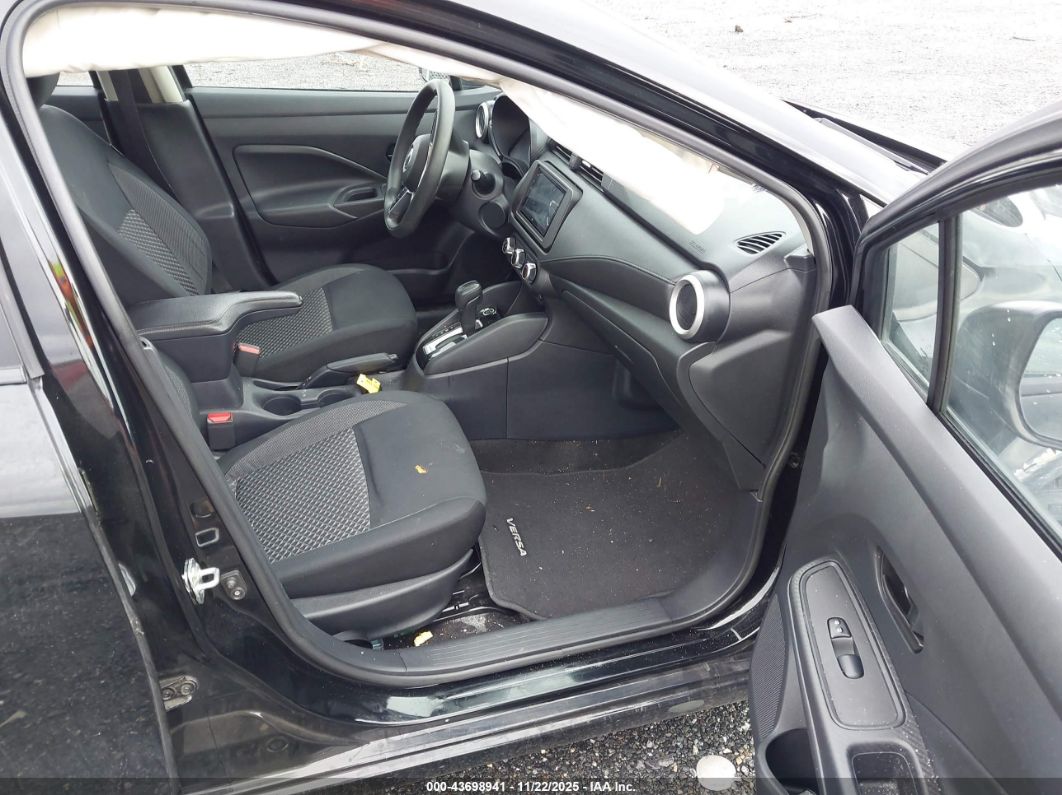 Nissan Versa 2020