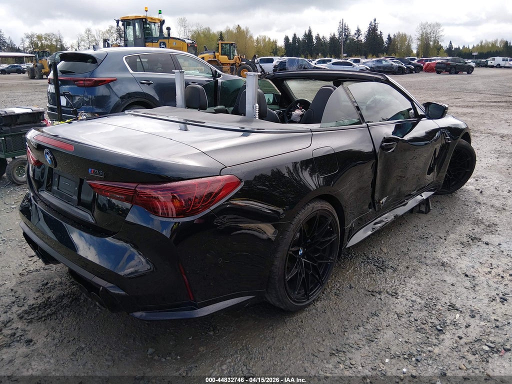 BMW M4 2025