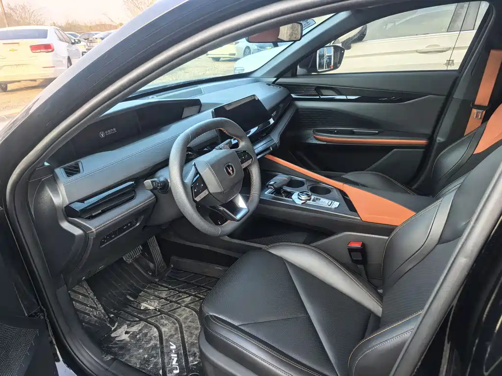 Changan UNI-V 2023
