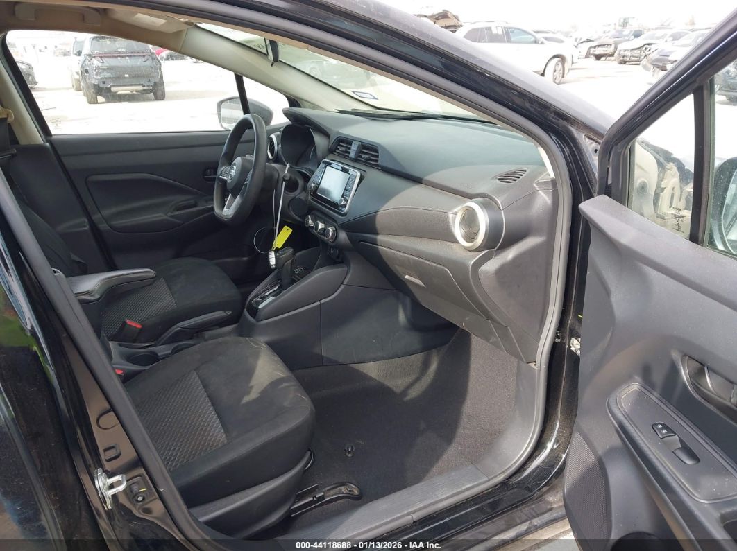 Nissan Versa 2021