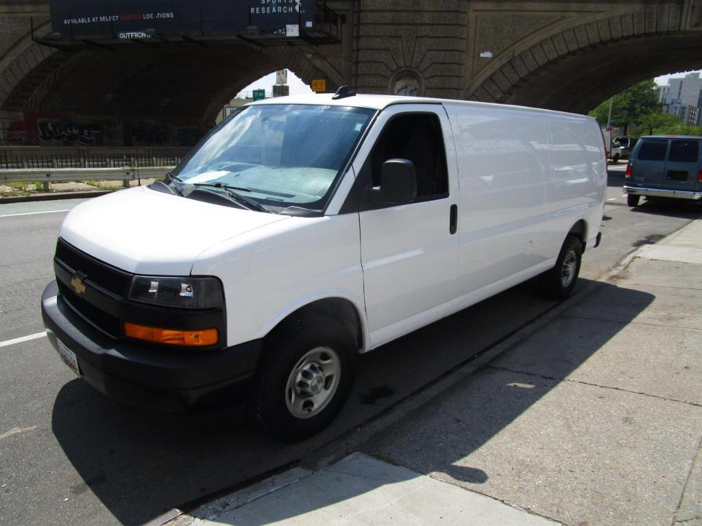 Chevrolet Express 2025
