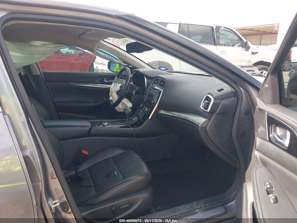 Nissan Maxima 2022
