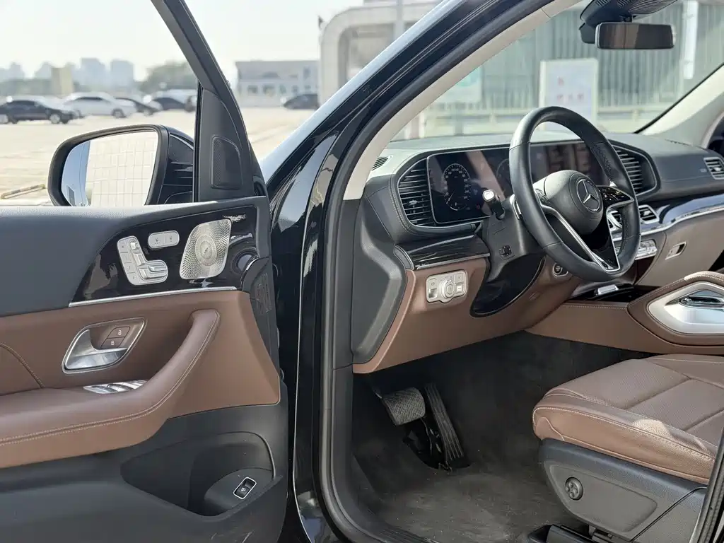 Mercedes-Benz GLE 2025