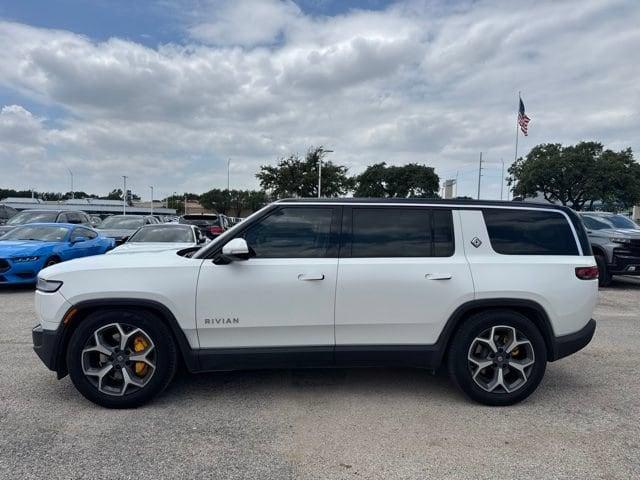 Rivian R1S 2023