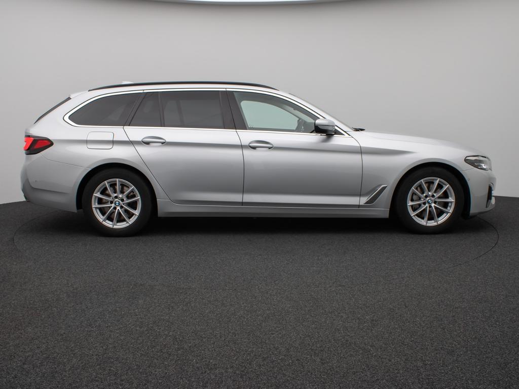 BMW 530 2021
