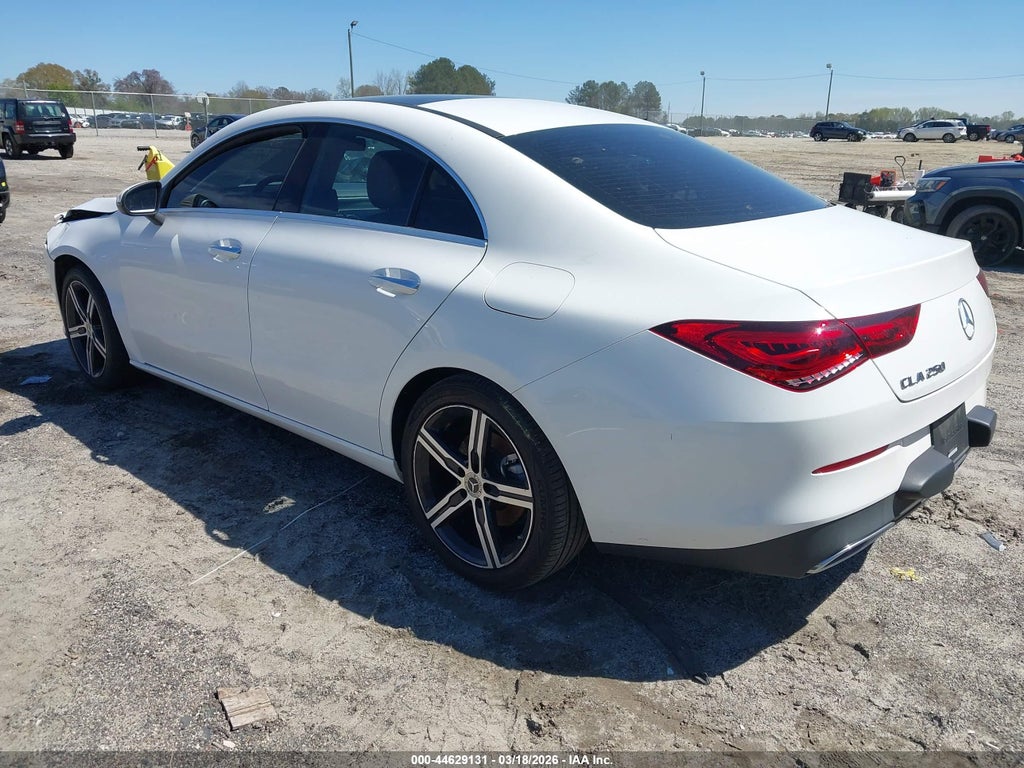Mercedes-Benz CLA 2022