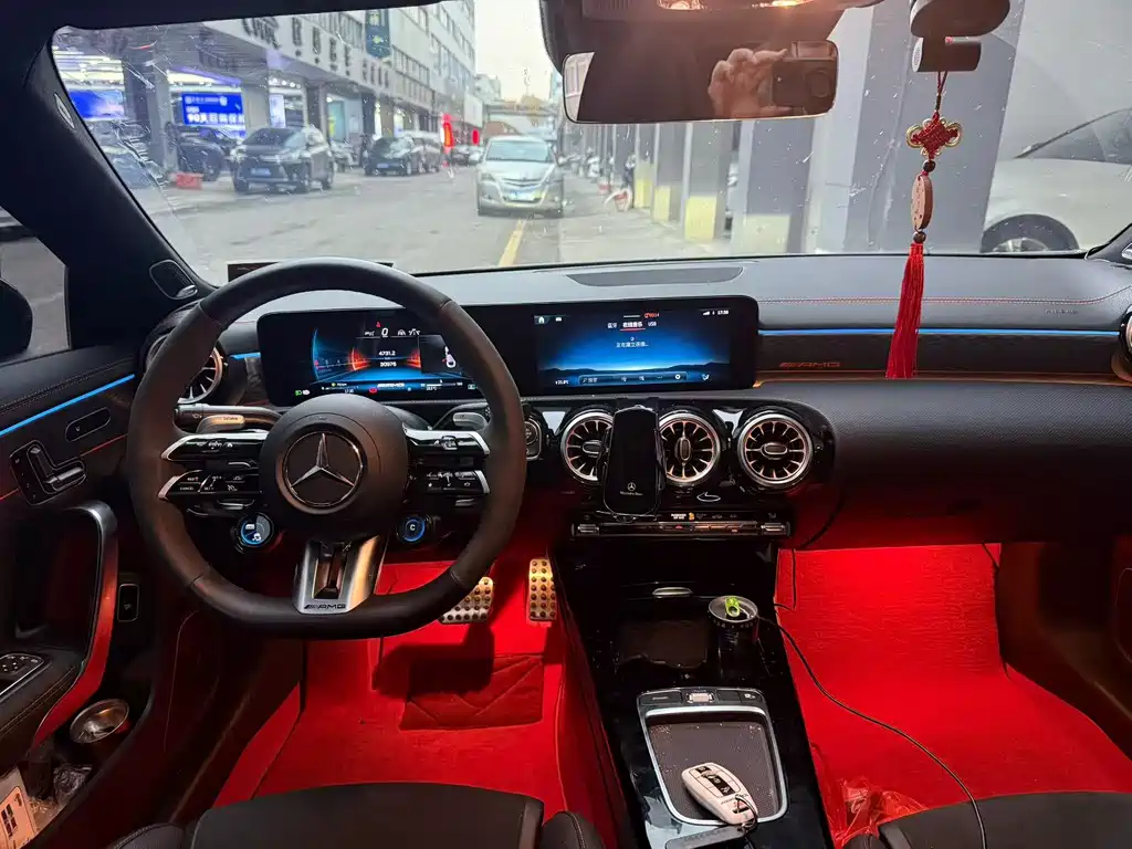 Mercedes-Benz CLA AMG 2024