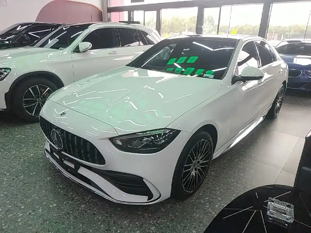 Mercedes-Benz C-Класс 2024