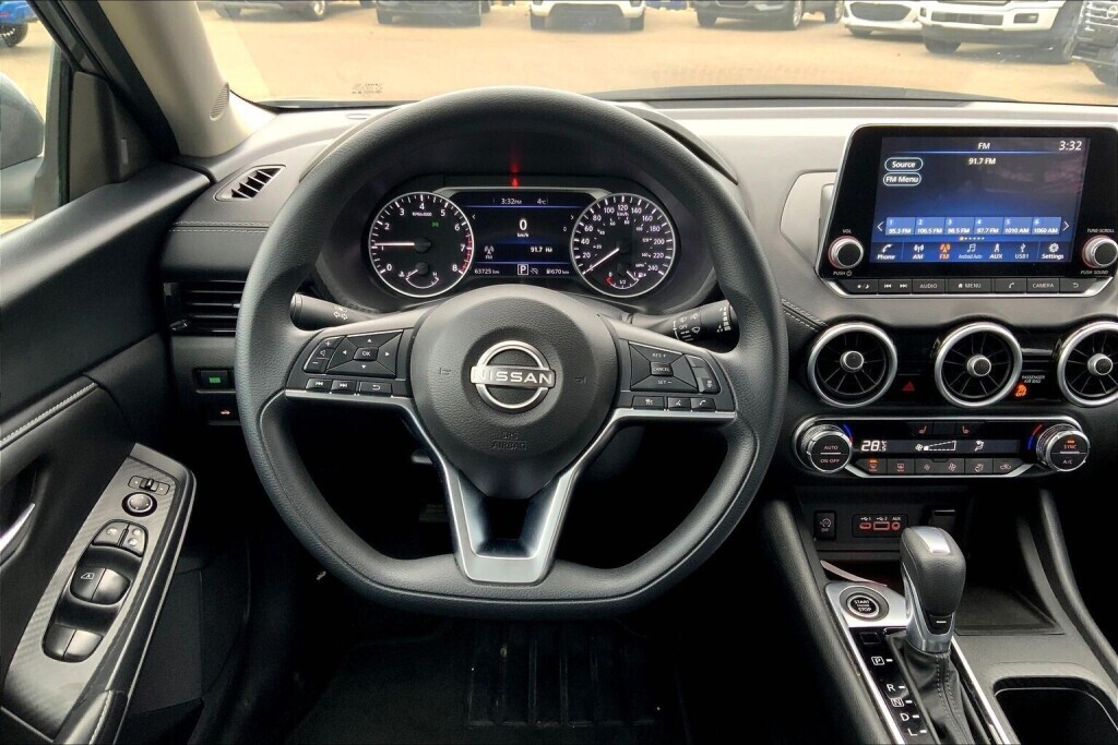 Nissan Sentra 2024