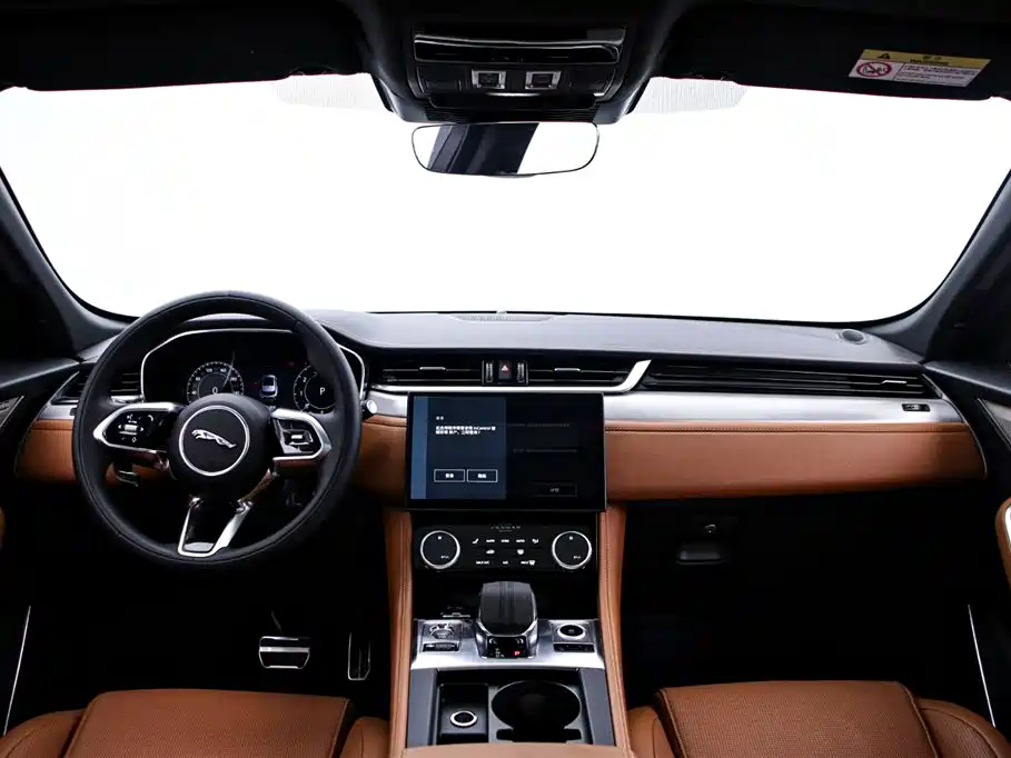 Jaguar F-Pace 2024