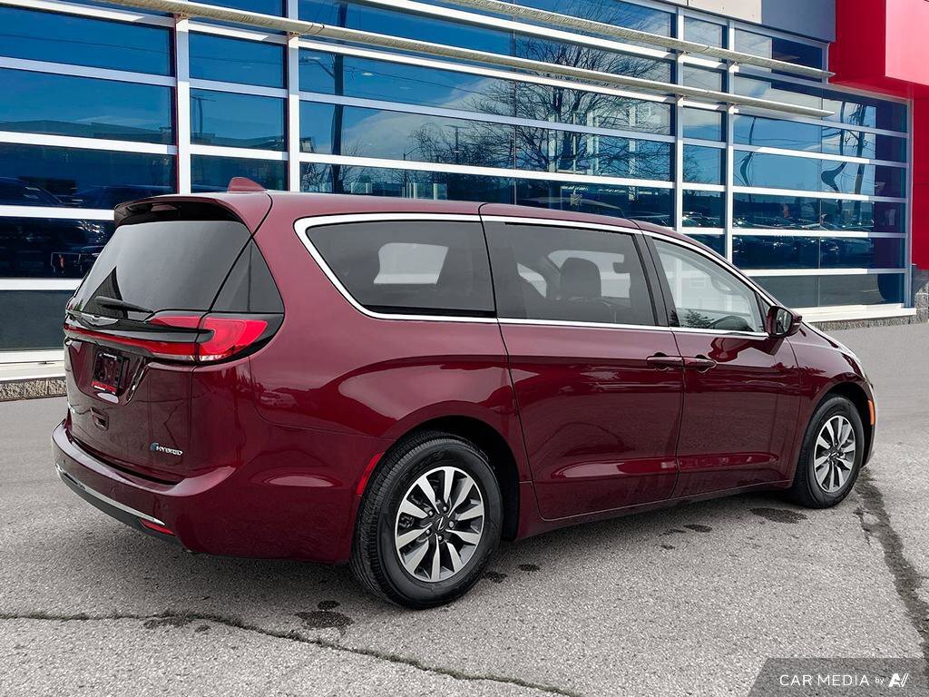 Chrysler Pacifica 2022