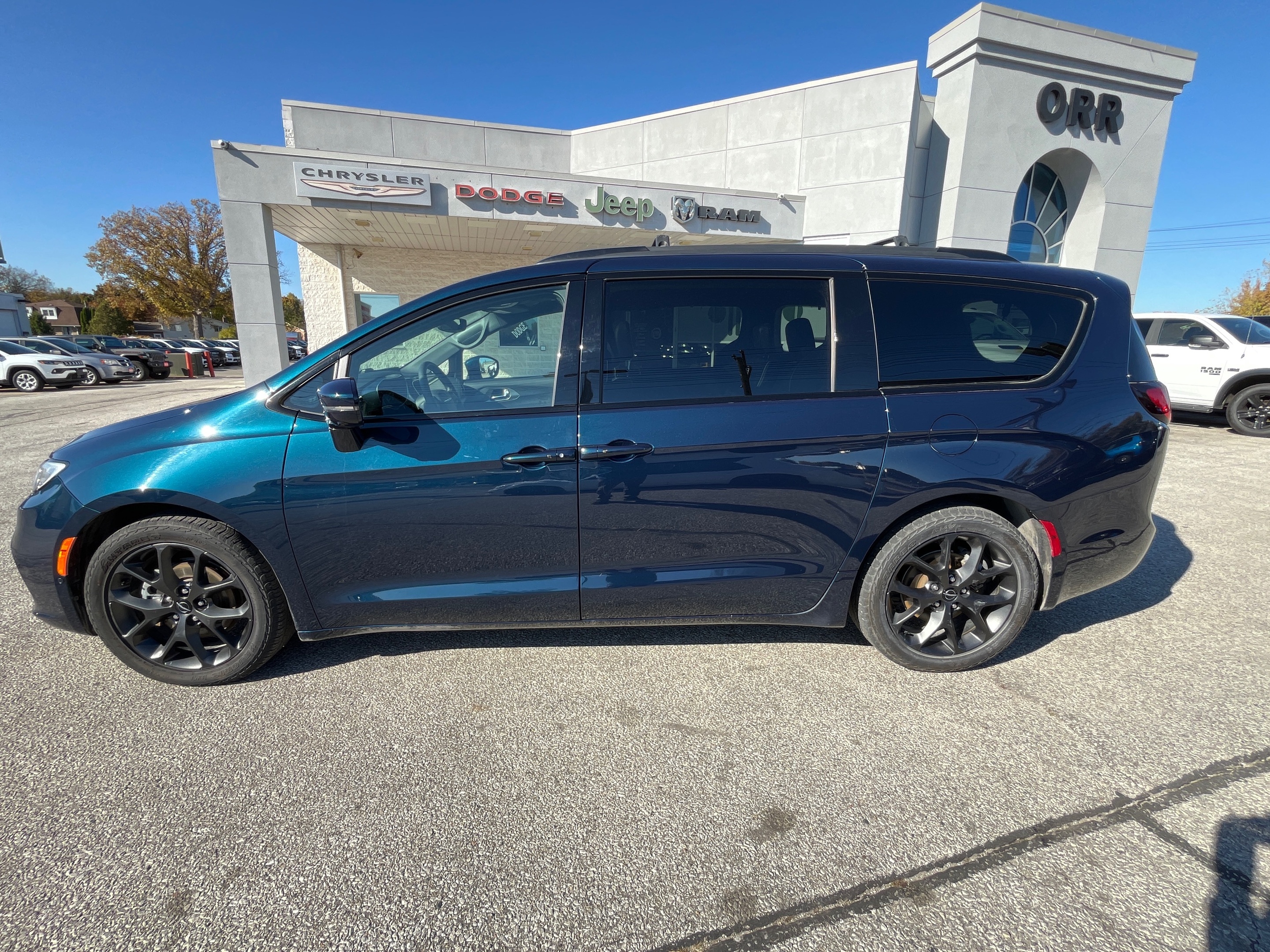 Chrysler Pacifica 2022