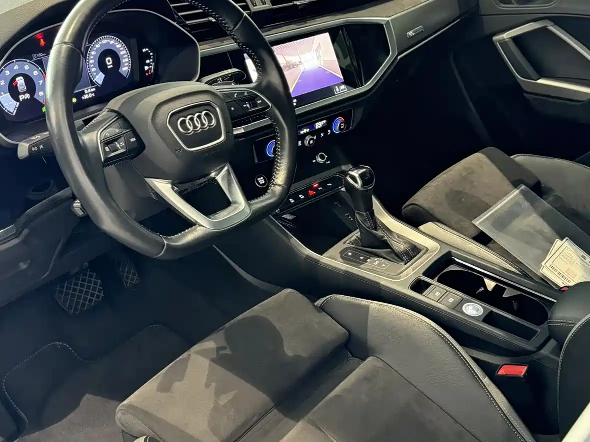 Audi Q3 2021