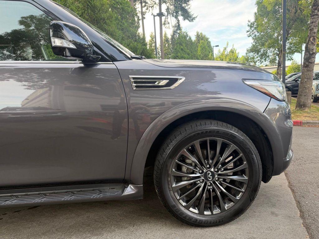 Infiniti QX80 2023