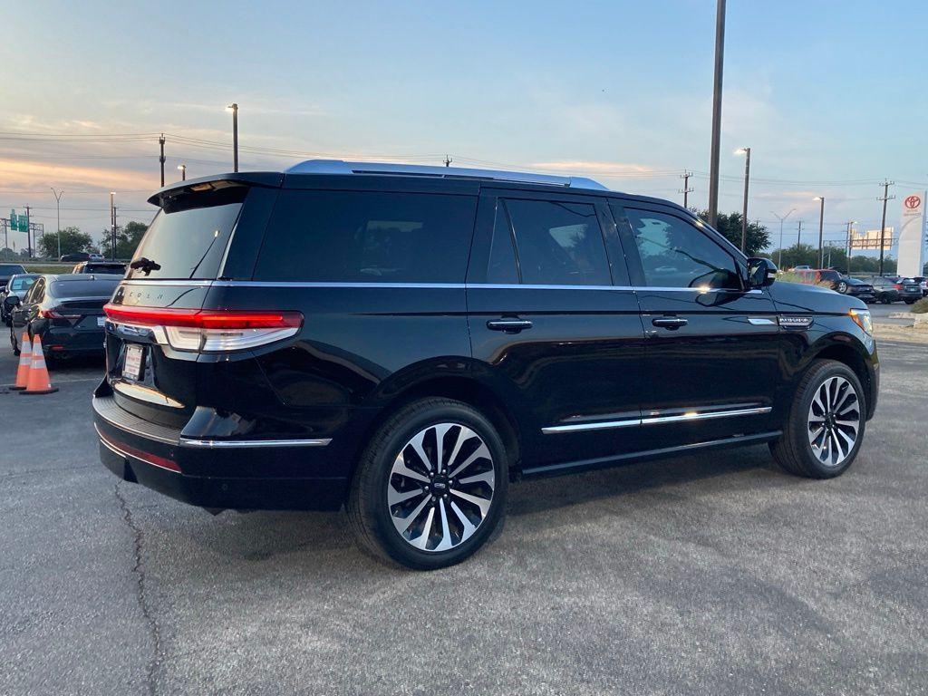 Lincoln Navigator 2023