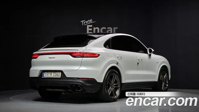 Porsche Cayenne 2021