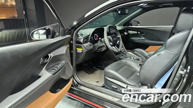 Hyundai Veloster 2020