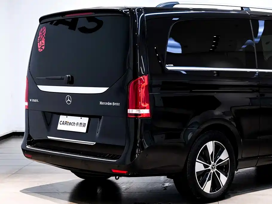 Mercedes-Benz V-Класс 2023