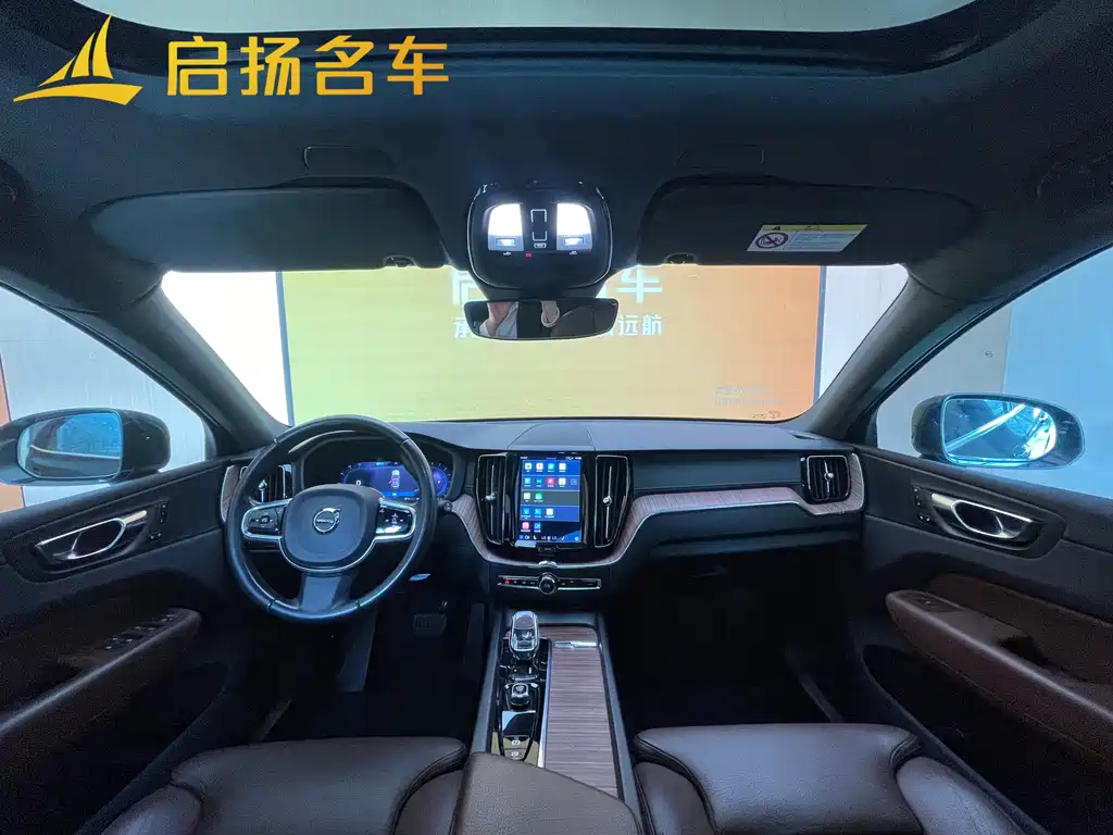 Volvo XC60 2022