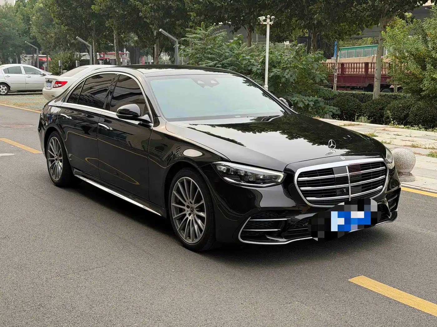 Mercedes-Benz S-Класс 2023