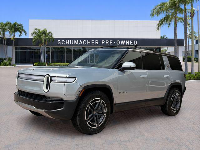 Rivian R1S 2025