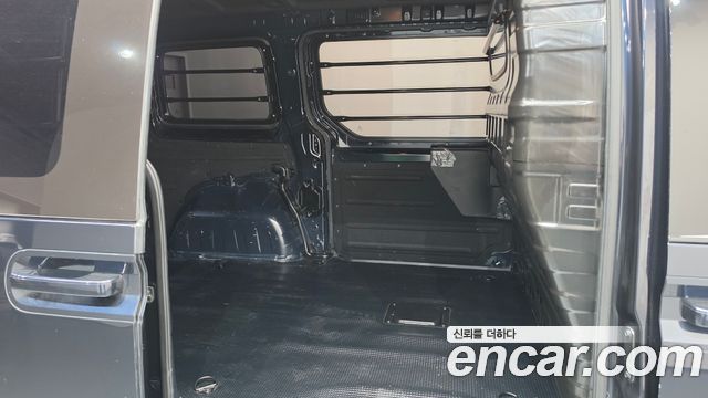 Hyundai Staria 2024