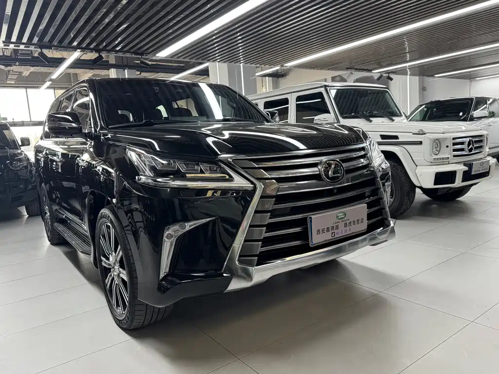 Lexus LX 2020