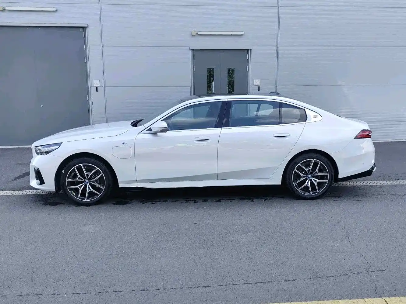 BMW i5 2026