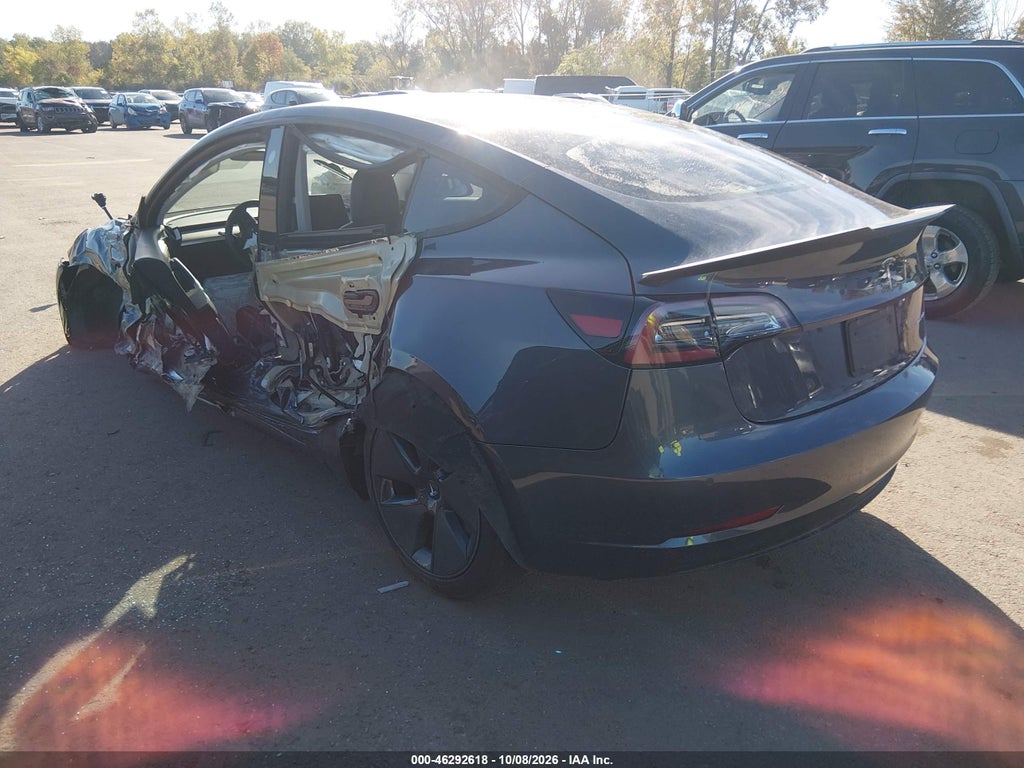 Tesla Model 3 2022