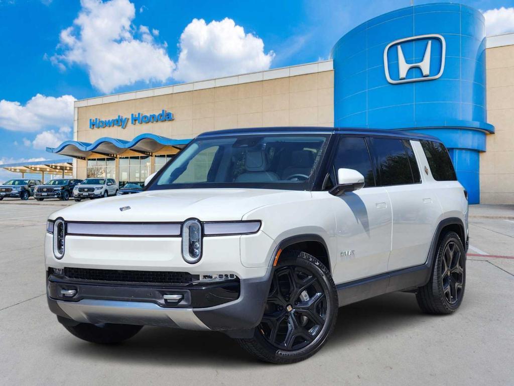 Rivian R1S 2023