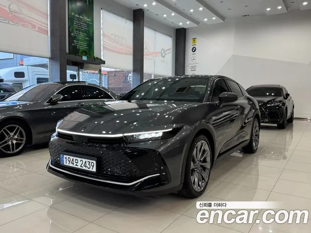 Toyota Crown 2024