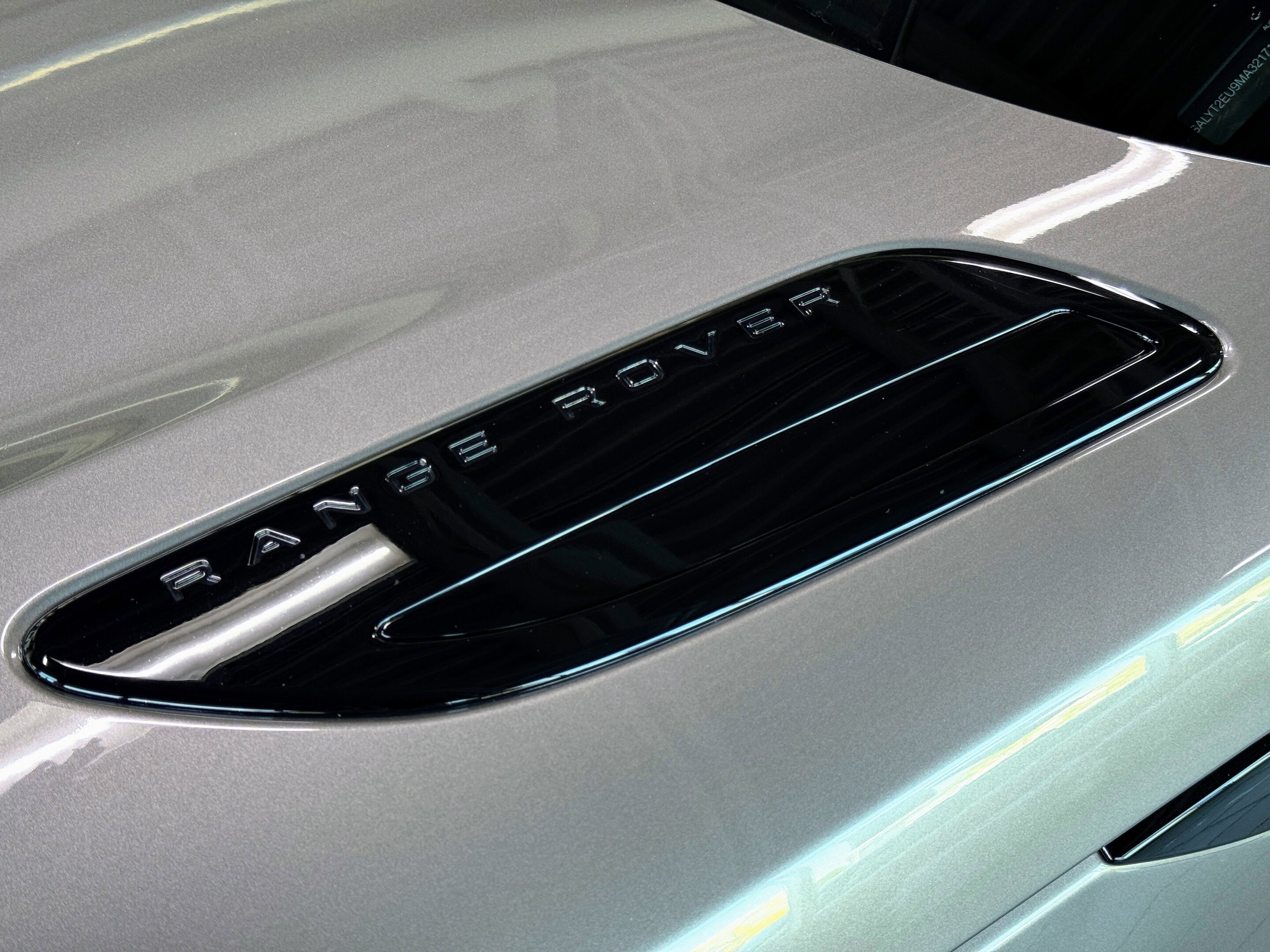 Land Rover Range Rover Velar 2021