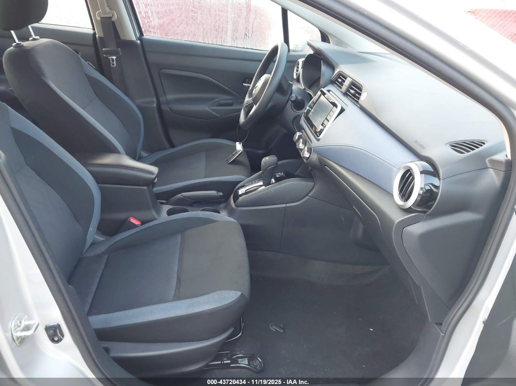 Nissan Versa 2024