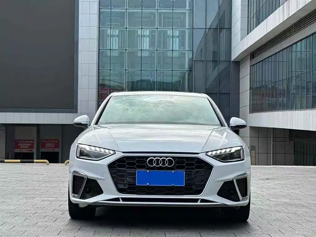 Audi A4 2021