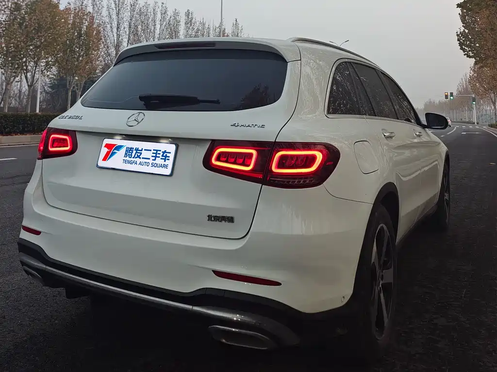 Mercedes-Benz GLC 2023